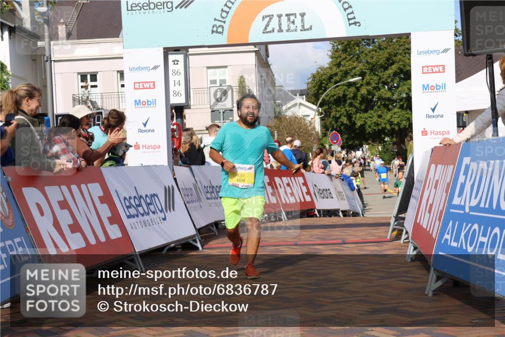 25.08.2024 - 20. Blankeneser Heldenlauf Strokosch-Dieckow http://msf.ph/oto/6836787 25.08.2024 10:28:32 Ziel 6102, 6518 meine-sportfotos.de