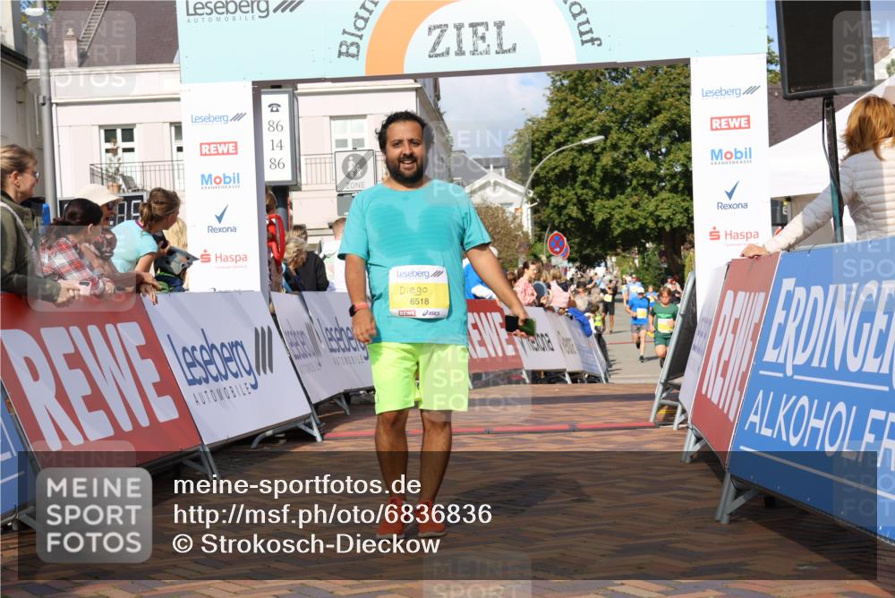 25.08.2024 - 20. Blankeneser Heldenlauf Strokosch-Dieckow http://msf.ph/oto/6836836 25.08.2024 10:28:33 Ziel 6102, 6463, 6518 meine-sportfotos.de