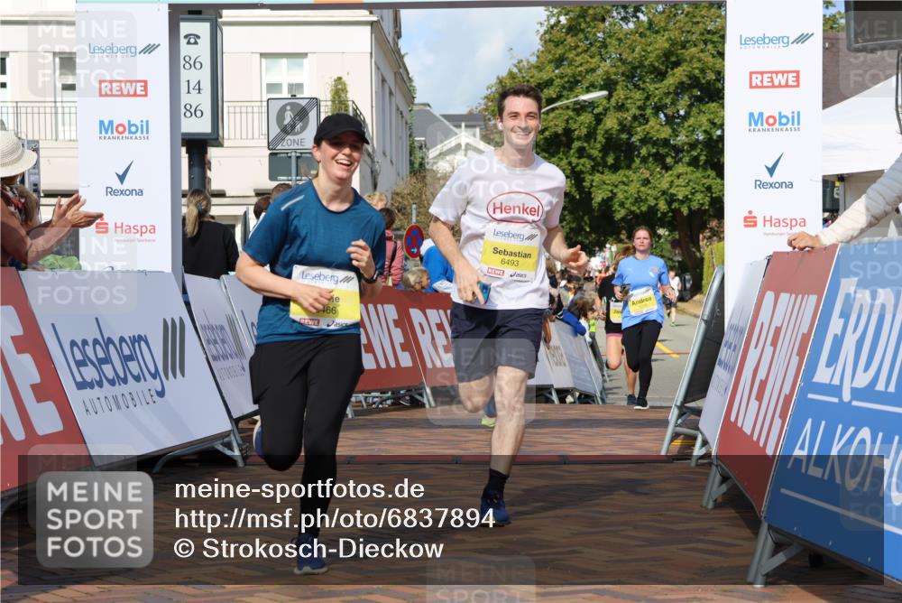 25.08.2024 - 20. Blankeneser Heldenlauf Strokosch-Dieckow http://msf.ph/oto/6837894 25.08.2024 10:29:15 Ziel 6038, 6152, 6272, 6296, 6357, 6429, 6466, 6493 meine-sportfotos.de