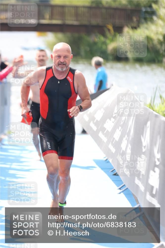 25.08.2024 - Elbe Triathlon Hamburg H.Heesch http://msf.ph/oto/6838183 25.08.2024 14:04:57 Schwimmen 1, 2, 14, 26, 27, 31 meine-sportfotos.de