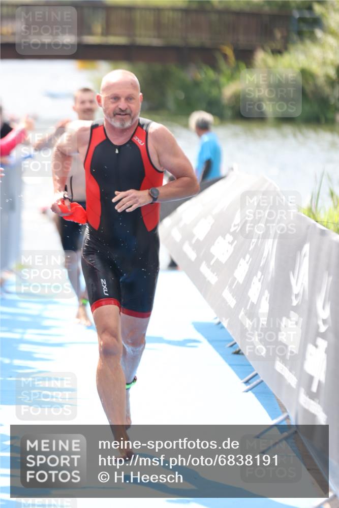 25.08.2024 - Elbe Triathlon Hamburg H.Heesch http://msf.ph/oto/6838191 25.08.2024 14:04:57 Schwimmen 1, 2, 14, 26, 27, 31 meine-sportfotos.de