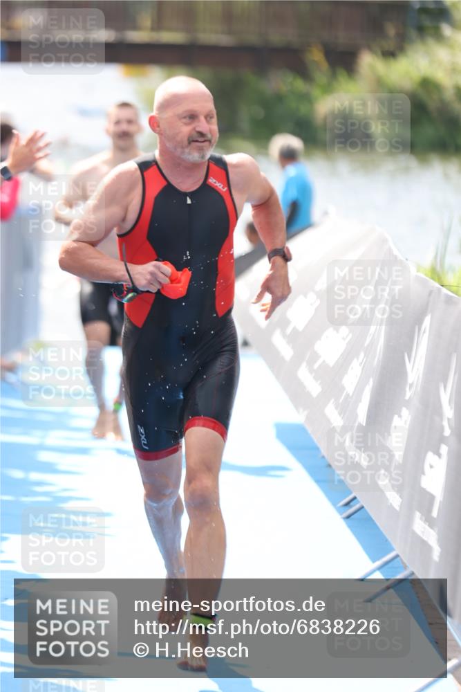25.08.2024 - Elbe Triathlon Hamburg H.Heesch http://msf.ph/oto/6838226 25.08.2024 14:04:58 Schwimmen 1, 2, 14, 26, 27, 31 meine-sportfotos.de