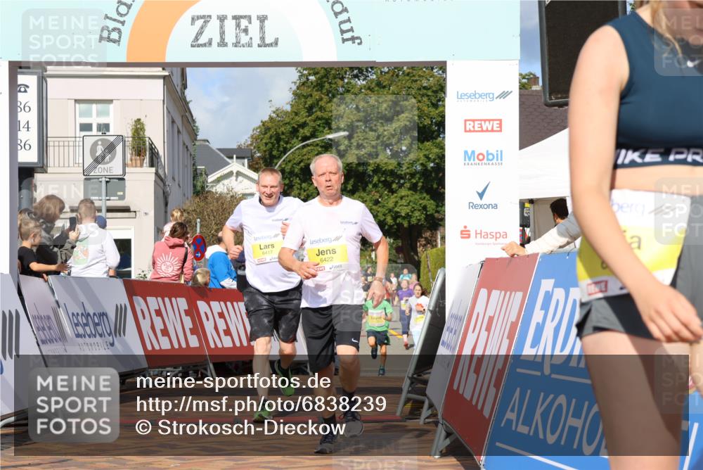 25.08.2024 - 20. Blankeneser Heldenlauf Strokosch-Dieckow http://msf.ph/oto/6838239 25.08.2024 10:29:31 Ziel 6085, 6278, 6337, 6417, 6422 meine-sportfotos.de