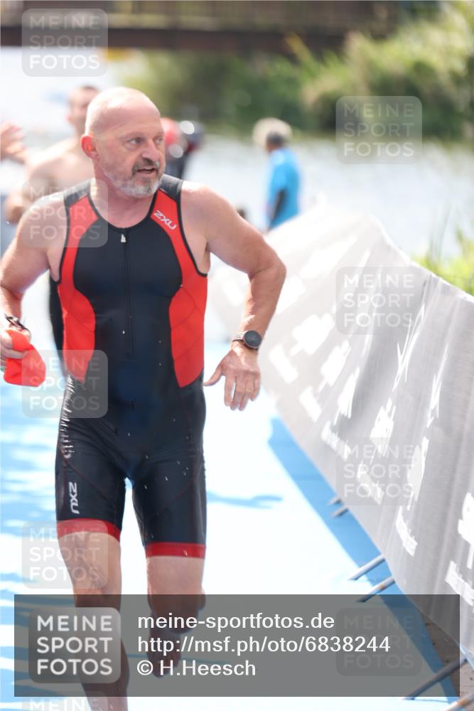 25.08.2024 - Elbe Triathlon Hamburg H.Heesch http://msf.ph/oto/6838244 25.08.2024 14:04:58 Schwimmen 1, 2, 14, 26, 27, 31 meine-sportfotos.de