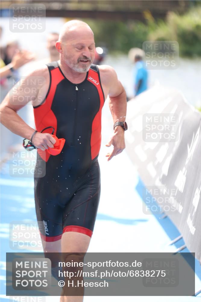 25.08.2024 - Elbe Triathlon Hamburg H.Heesch http://msf.ph/oto/6838275 25.08.2024 14:04:58 Schwimmen 1, 2, 14, 26, 27, 31 meine-sportfotos.de