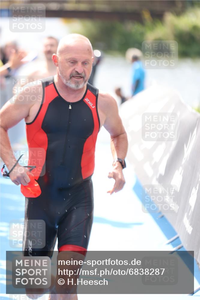 25.08.2024 - Elbe Triathlon Hamburg H.Heesch http://msf.ph/oto/6838287 25.08.2024 14:04:59 Schwimmen 1, 2, 14, 26, 27, 31 meine-sportfotos.de