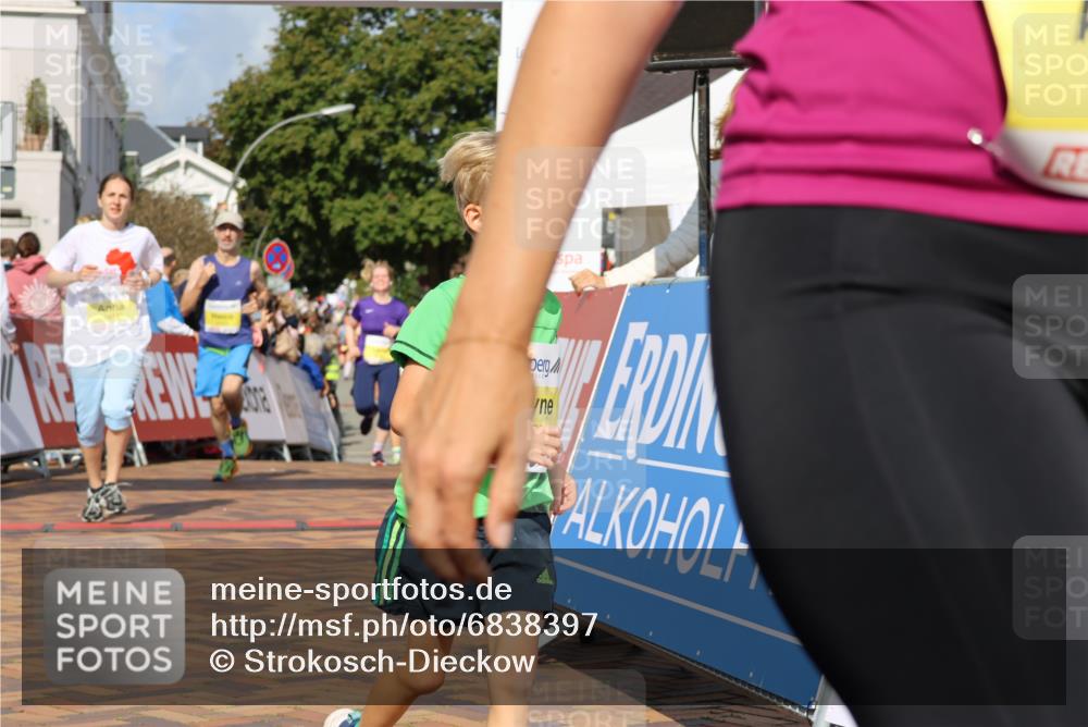25.08.2024 - 20. Blankeneser Heldenlauf Strokosch-Dieckow http://msf.ph/oto/6838397 25.08.2024 10:29:37 Ziel 6196, 6278, 6323, 6414, 6417, 6422 meine-sportfotos.de