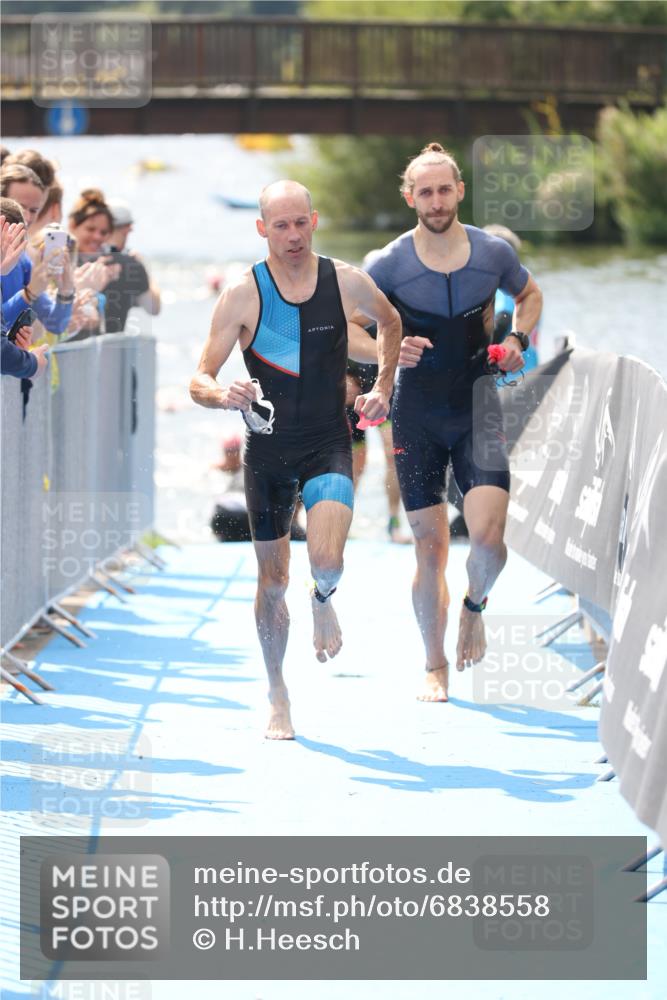 25.08.2024 - Elbe Triathlon Hamburg H.Heesch http://msf.ph/oto/6838558 25.08.2024 14:05:16 Schwimmen 1, 2, 4, 8, 9, 13, 14, 22, 25 meine-sportfotos.de