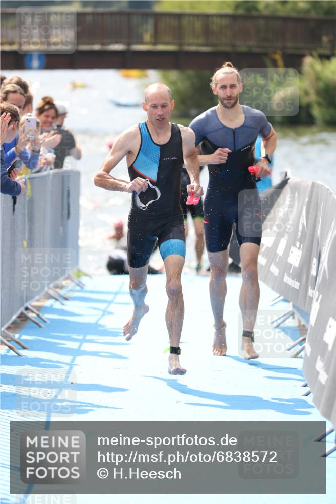 25.08.2024 - Elbe Triathlon Hamburg H.Heesch http://msf.ph/oto/6838572 25.08.2024 14:05:16 Schwimmen 1, 2, 4, 8, 9, 13, 14, 22, 25 meine-sportfotos.de