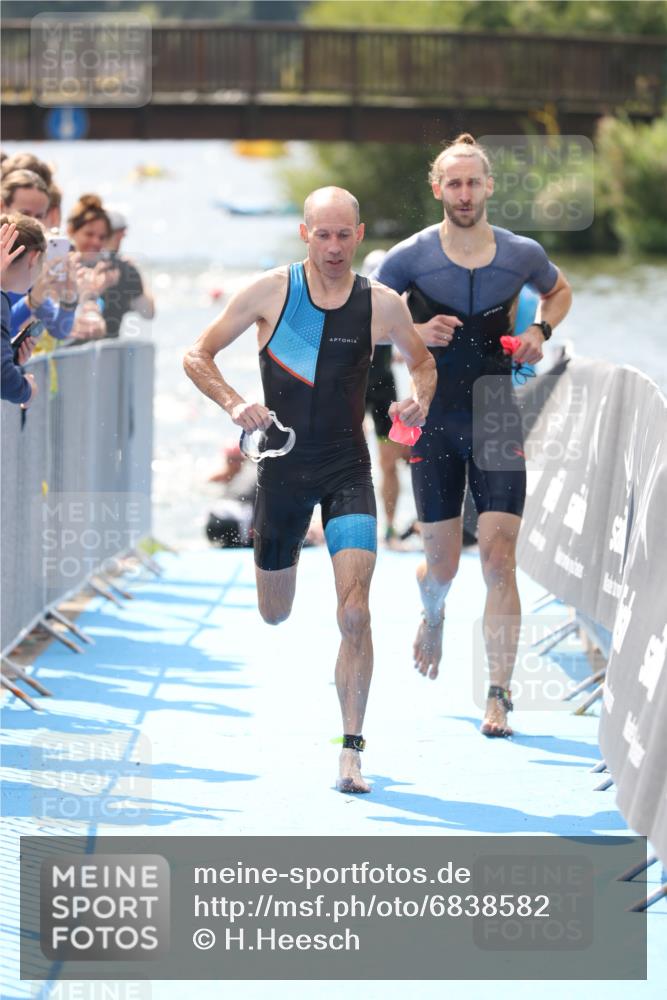 25.08.2024 - Elbe Triathlon Hamburg H.Heesch http://msf.ph/oto/6838582 25.08.2024 14:05:16 Schwimmen 1, 2, 4, 8, 9, 13, 14, 22, 25 meine-sportfotos.de