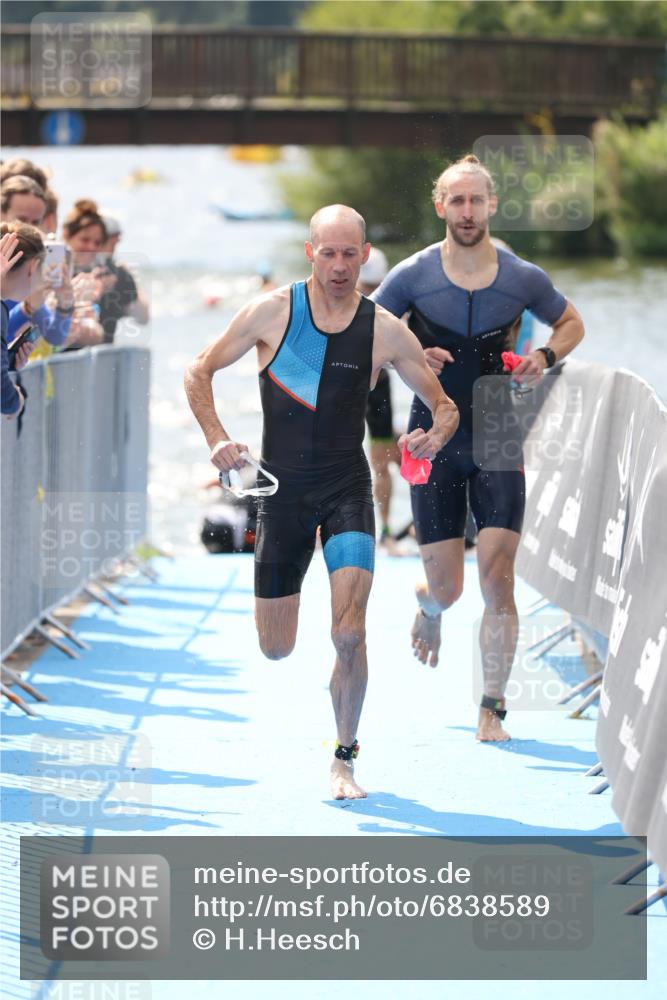 25.08.2024 - Elbe Triathlon Hamburg H.Heesch http://msf.ph/oto/6838589 25.08.2024 14:05:16 Schwimmen 1, 2, 4, 8, 9, 13, 14, 22, 25 meine-sportfotos.de