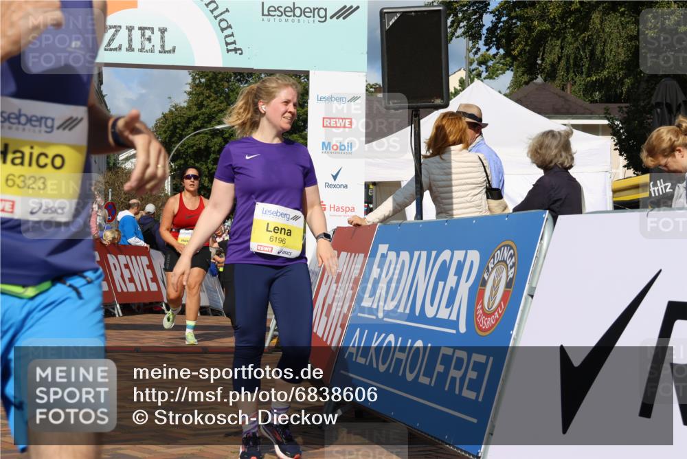 25.08.2024 - 20. Blankeneser Heldenlauf Strokosch-Dieckow http://msf.ph/oto/6838606 25.08.2024 10:29:42 Ziel 6196, 6278, 6323, 6365, 6366, 6414, 6499 meine-sportfotos.de