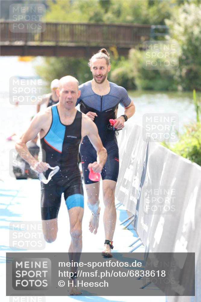25.08.2024 - Elbe Triathlon Hamburg H.Heesch http://msf.ph/oto/6838618 25.08.2024 14:05:17 Schwimmen 1, 2, 4, 8, 9, 13, 14, 22, 25 meine-sportfotos.de