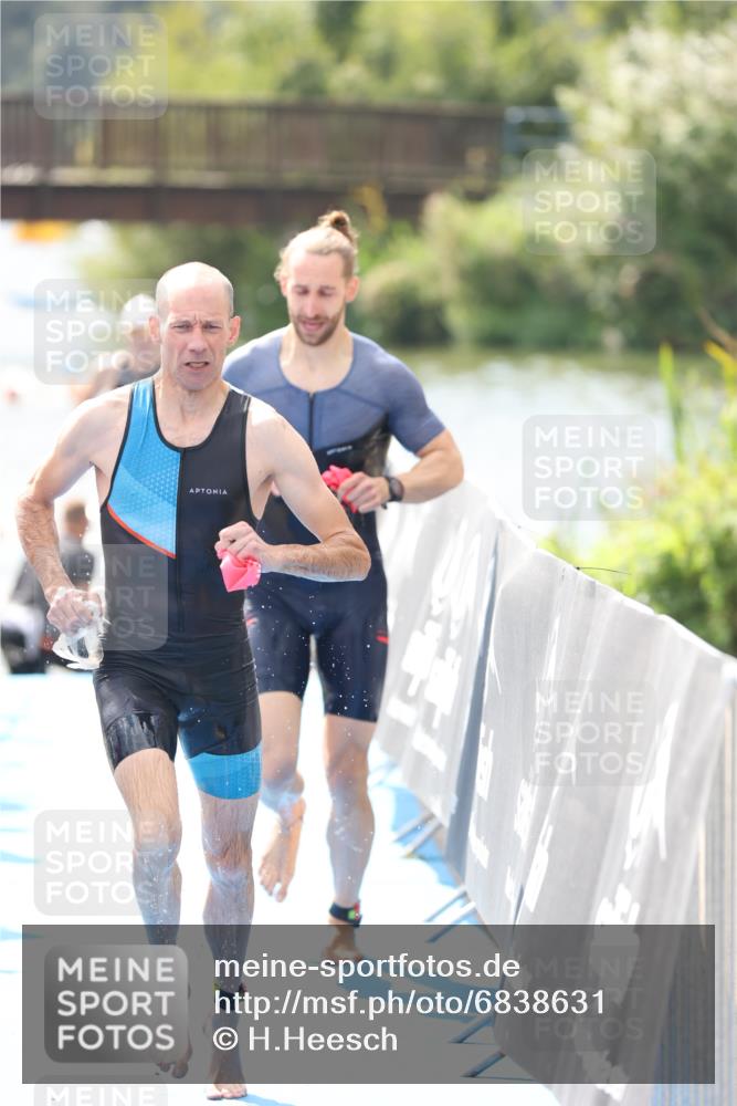 25.08.2024 - Elbe Triathlon Hamburg H.Heesch http://msf.ph/oto/6838631 25.08.2024 14:05:17 Schwimmen 1, 2, 4, 8, 9, 13, 14, 22, 25 meine-sportfotos.de