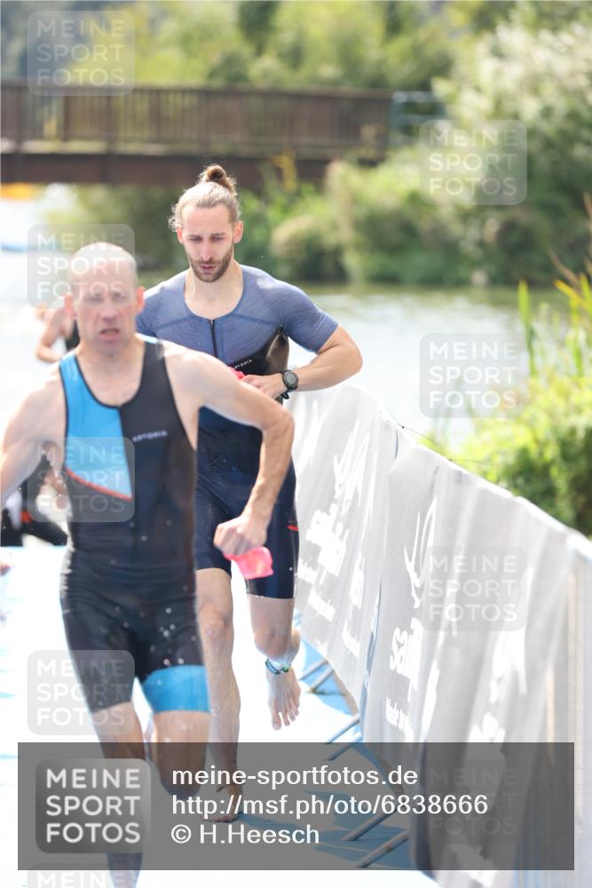 25.08.2024 - Elbe Triathlon Hamburg H.Heesch http://msf.ph/oto/6838666 25.08.2024 14:05:17 Schwimmen 1, 2, 4, 8, 9, 13, 14, 22, 25 meine-sportfotos.de