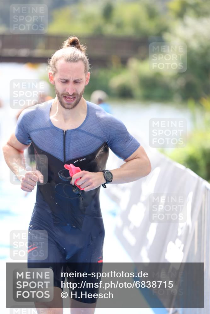 25.08.2024 - Elbe Triathlon Hamburg H.Heesch http://msf.ph/oto/6838715 25.08.2024 14:05:19 Schwimmen 1, 2, 4, 8, 9, 13, 14, 22, 25 meine-sportfotos.de