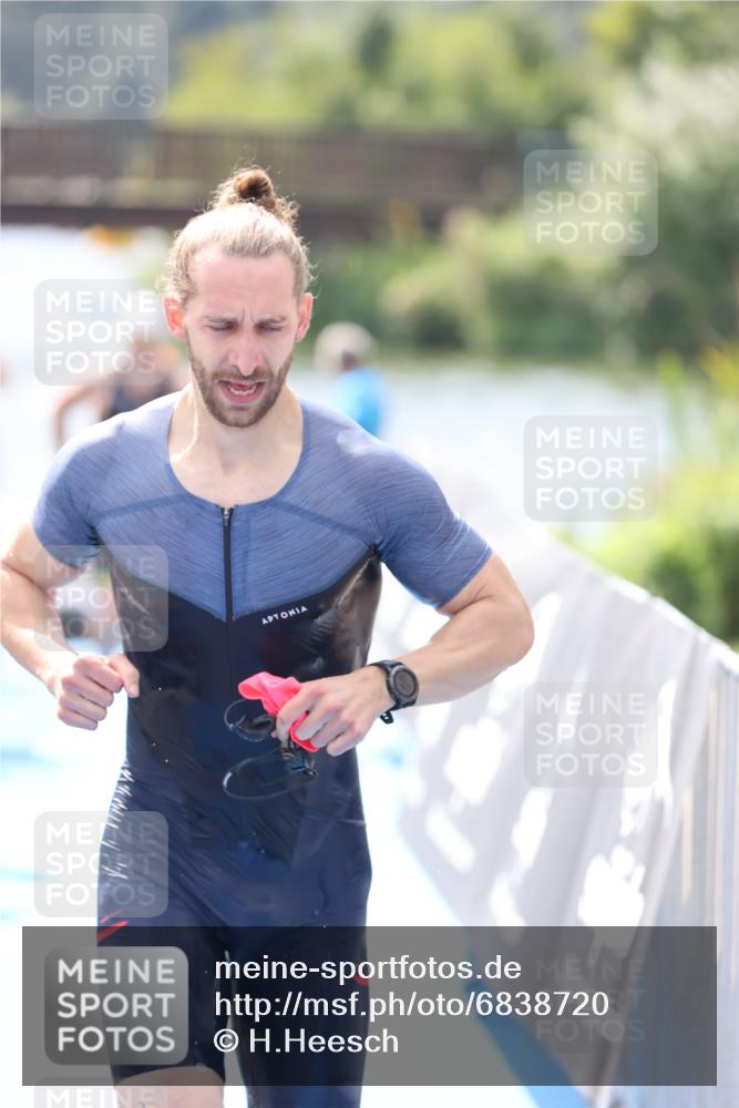 25.08.2024 - Elbe Triathlon Hamburg H.Heesch http://msf.ph/oto/6838720 25.08.2024 14:05:19 Schwimmen 1, 2, 4, 8, 9, 13, 14, 22, 25 meine-sportfotos.de