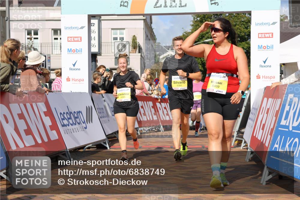 25.08.2024 - 20. Blankeneser Heldenlauf Strokosch-Dieckow http://msf.ph/oto/6838749 25.08.2024 10:29:46 Ziel 6108, 6196, 6323, 6365, 6366, 6488, 6489, 6499 meine-sportfotos.de
