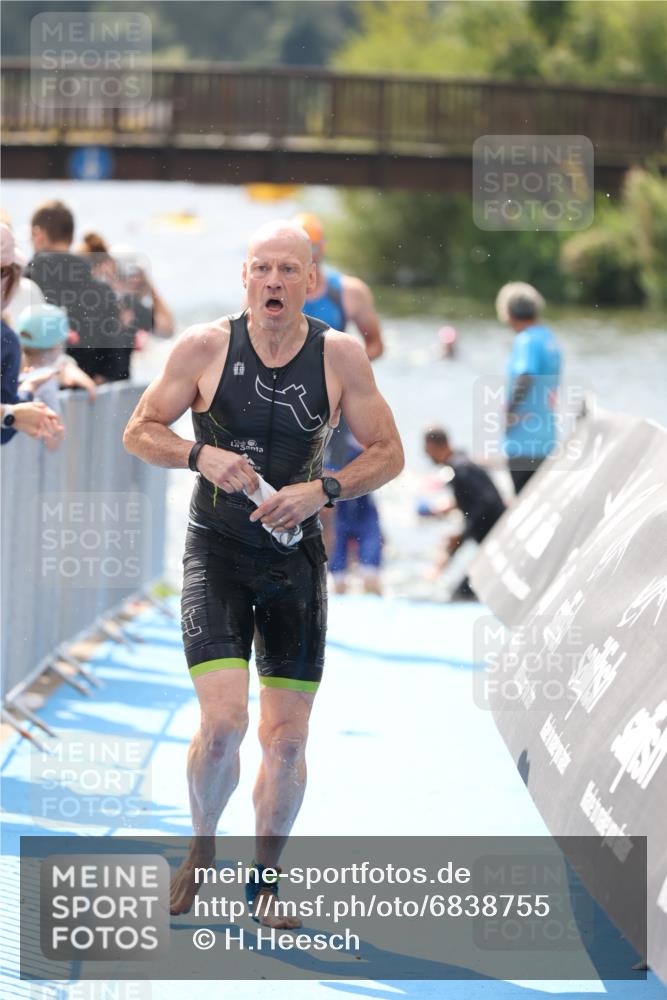 25.08.2024 - Elbe Triathlon Hamburg H.Heesch http://msf.ph/oto/6838755 25.08.2024 14:05:22 Schwimmen 1, 2, 4, 8, 9, 13, 14, 22, 25 meine-sportfotos.de
