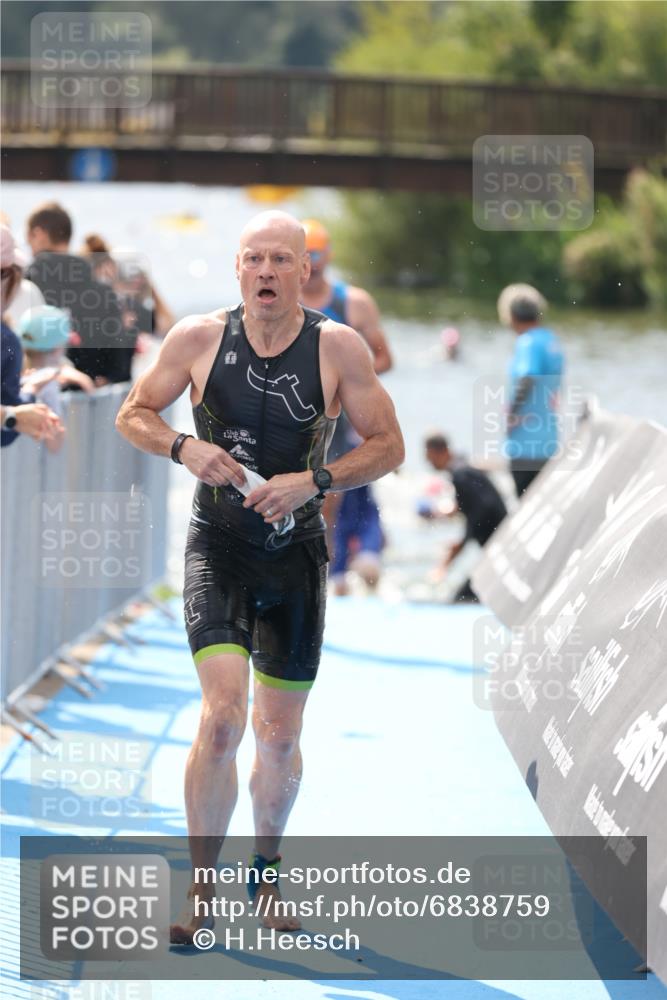 25.08.2024 - Elbe Triathlon Hamburg H.Heesch http://msf.ph/oto/6838759 25.08.2024 14:05:22 Schwimmen 1, 2, 4, 8, 9, 13, 14, 22, 25 meine-sportfotos.de