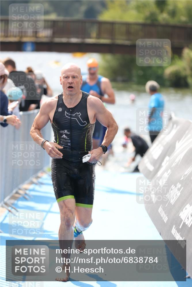 25.08.2024 - Elbe Triathlon Hamburg H.Heesch http://msf.ph/oto/6838784 25.08.2024 14:05:22 Schwimmen 1, 2, 4, 8, 9, 13, 14, 22, 25 meine-sportfotos.de