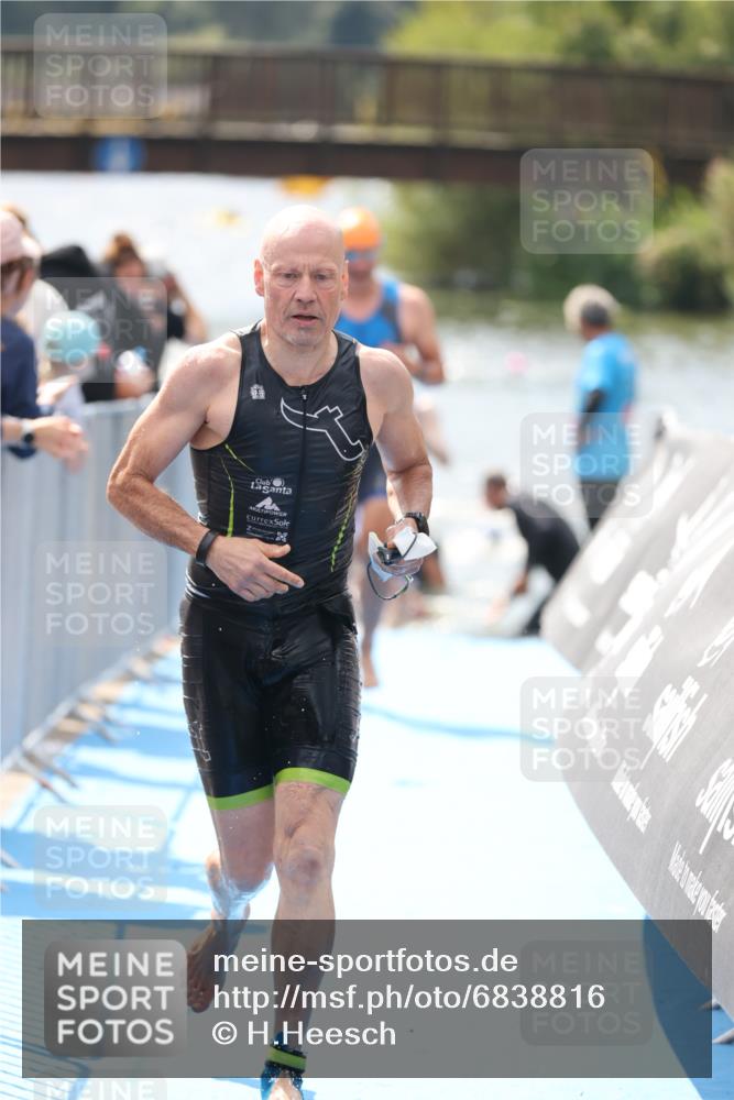 25.08.2024 - Elbe Triathlon Hamburg H.Heesch http://msf.ph/oto/6838816 25.08.2024 14:05:23 Schwimmen 1, 2, 4, 8, 9, 13, 14, 22, 25 meine-sportfotos.de