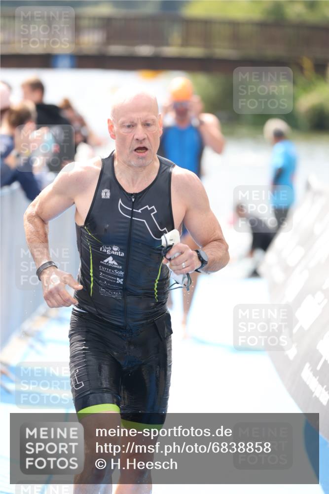 25.08.2024 - Elbe Triathlon Hamburg H.Heesch http://msf.ph/oto/6838858 25.08.2024 14:05:24 Schwimmen 1, 2, 4, 8, 9, 13, 14, 19, 22, 25, 29 meine-sportfotos.de