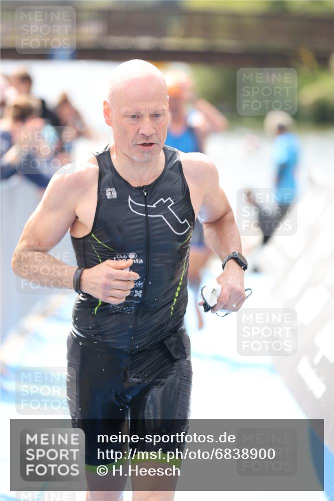25.08.2024 - Elbe Triathlon Hamburg H.Heesch http://msf.ph/oto/6838900 25.08.2024 14:05:24 Schwimmen 1, 2, 4, 8, 9, 13, 14, 19, 22, 25, 29 meine-sportfotos.de