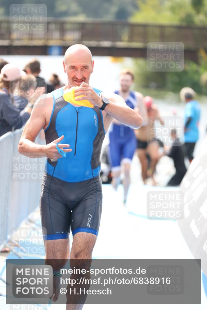 25.08.2024 - Elbe Triathlon Hamburg H.Heesch http://msf.ph/oto/6838916 25.08.2024 14:05:26 Schwimmen 1, 2, 4, 8, 9, 13, 14, 15, 19, 22, 25, 29 meine-sportfotos.de