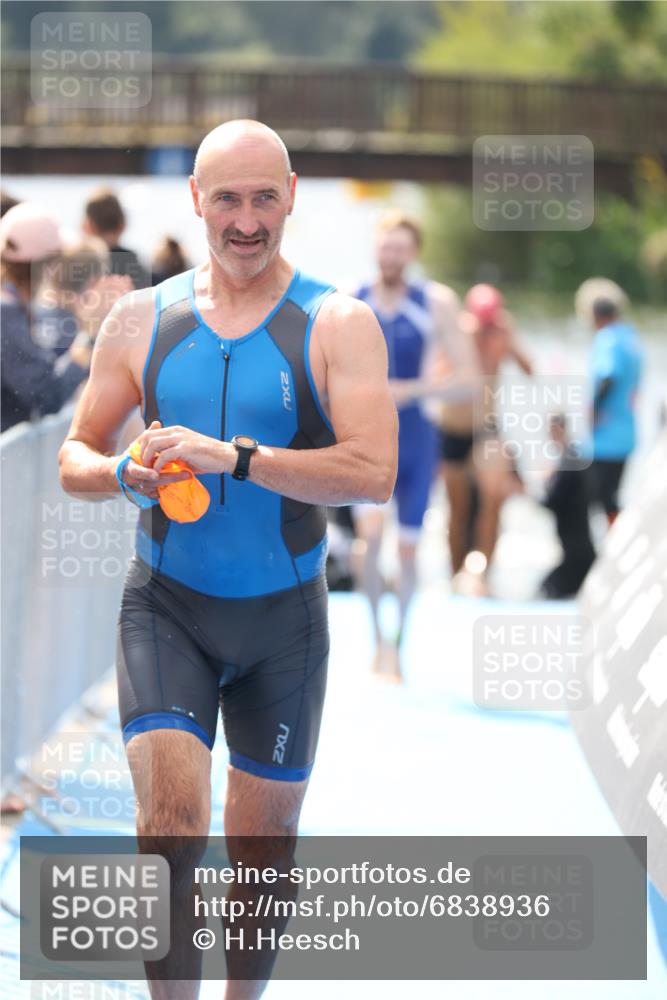 25.08.2024 - Elbe Triathlon Hamburg H.Heesch http://msf.ph/oto/6838936 25.08.2024 14:05:26 Schwimmen 1, 2, 4, 8, 9, 13, 14, 15, 19, 22, 25, 29 meine-sportfotos.de