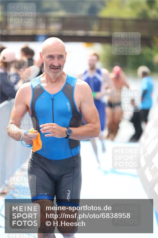 25.08.2024 - Elbe Triathlon Hamburg H.Heesch http://msf.ph/oto/6838958 25.08.2024 14:05:27 Schwimmen 2, 4, 8, 9, 13, 14, 15, 19, 22, 25, 29 meine-sportfotos.de