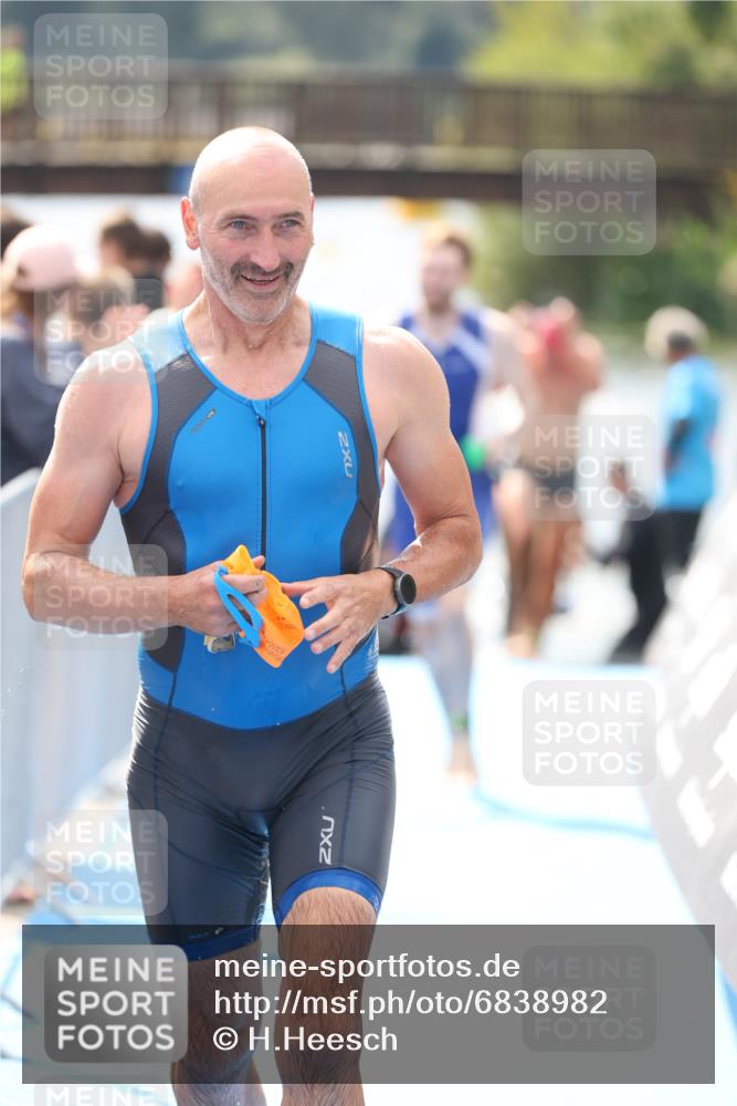 25.08.2024 - Elbe Triathlon Hamburg H.Heesch http://msf.ph/oto/6838982 25.08.2024 14:05:27 Schwimmen 2, 4, 8, 9, 13, 14, 15, 19, 22, 25, 29 meine-sportfotos.de