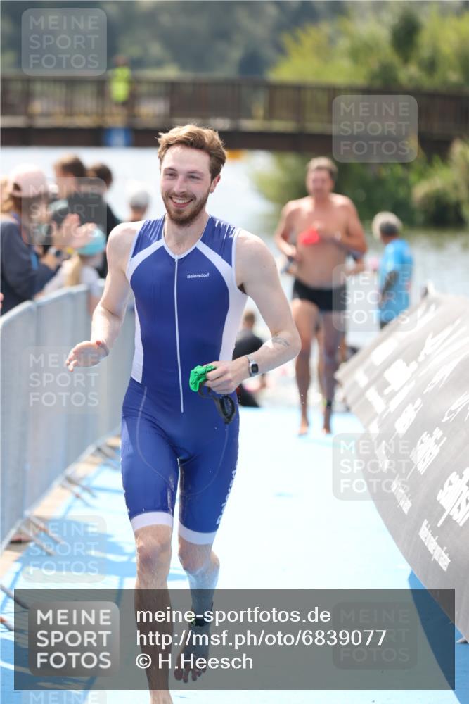 25.08.2024 - Elbe Triathlon Hamburg H.Heesch http://msf.ph/oto/6839077 25.08.2024 14:05:29 Schwimmen 4, 8, 9, 13, 14, 15, 19, 22, 25, 29 meine-sportfotos.de