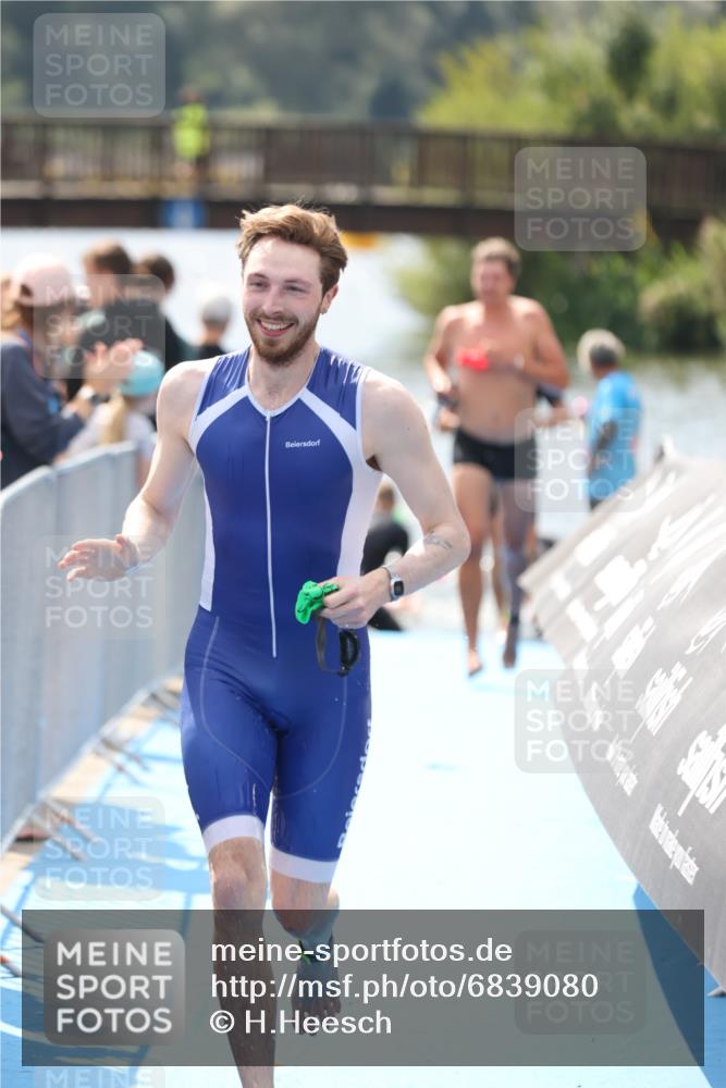 25.08.2024 - Elbe Triathlon Hamburg H.Heesch http://msf.ph/oto/6839080 25.08.2024 14:05:29 Schwimmen 4, 8, 9, 13, 14, 15, 19, 22, 25, 29 meine-sportfotos.de