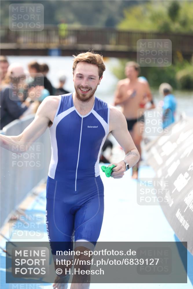 25.08.2024 - Elbe Triathlon Hamburg H.Heesch http://msf.ph/oto/6839127 25.08.2024 14:05:30 Schwimmen 4, 8, 9, 13, 14, 15, 19, 22, 25, 29 meine-sportfotos.de