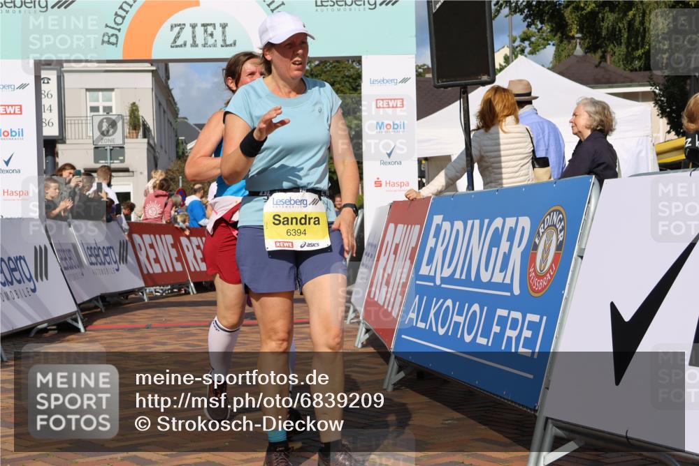 25.08.2024 - 20. Blankeneser Heldenlauf Strokosch-Dieckow http://msf.ph/oto/6839209 25.08.2024 10:29:54 Ziel 6108, 6117, 6260, 6276, 6394, 6419, 6488, 6489, 6495 meine-sportfotos.de