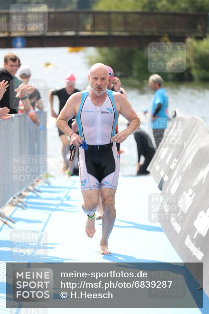 25.08.2024 - Elbe Triathlon Hamburg H.Heesch http://msf.ph/oto/6839287 25.08.2024 14:05:40 Schwimmen 4, 8, 9, 13, 15, 19, 22, 29 meine-sportfotos.de
