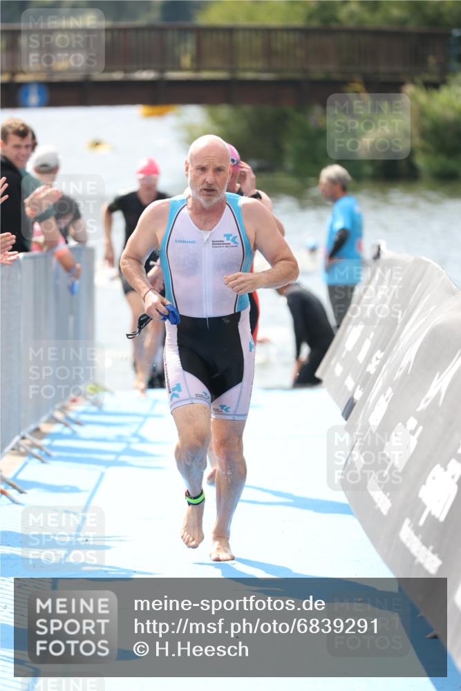 25.08.2024 - Elbe Triathlon Hamburg H.Heesch http://msf.ph/oto/6839291 25.08.2024 14:05:40 Schwimmen 4, 8, 9, 13, 15, 19, 22, 29 meine-sportfotos.de