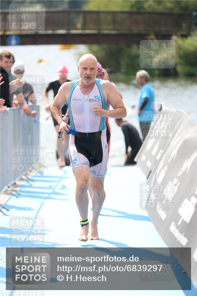 25.08.2024 - Elbe Triathlon Hamburg H.Heesch http://msf.ph/oto/6839297 25.08.2024 14:05:40 Schwimmen 4, 8, 9, 13, 15, 19, 22, 29 meine-sportfotos.de