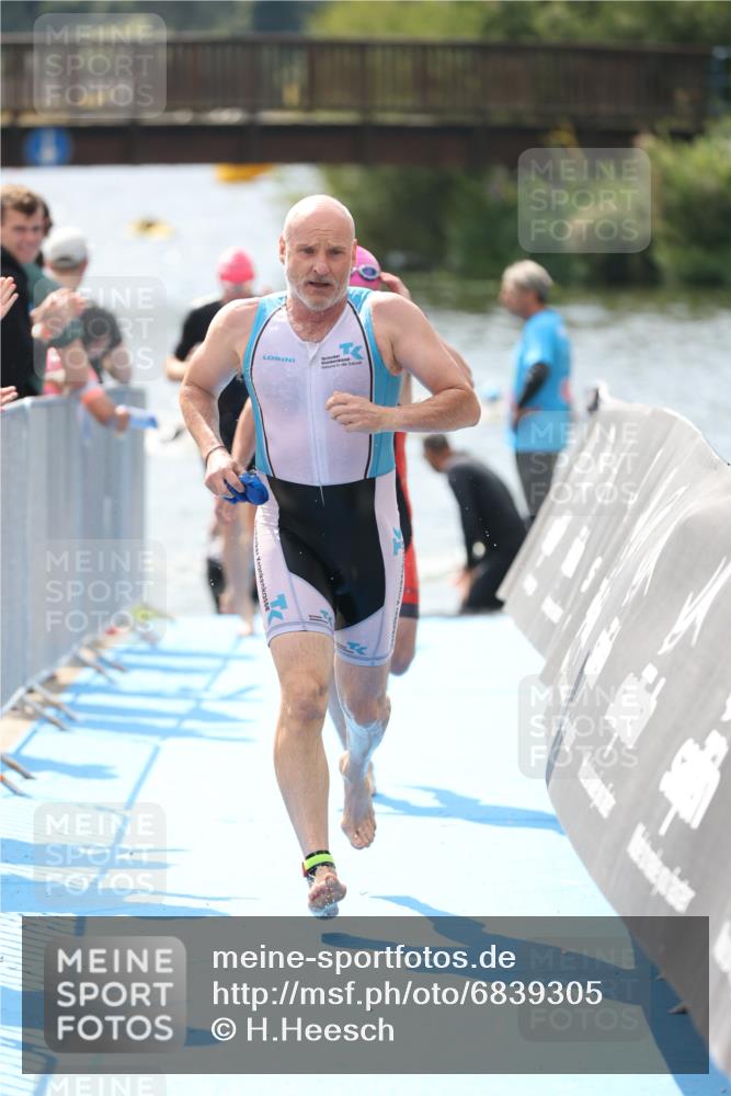 25.08.2024 - Elbe Triathlon Hamburg H.Heesch http://msf.ph/oto/6839305 25.08.2024 14:05:40 Schwimmen 4, 8, 9, 13, 15, 19, 22, 29 meine-sportfotos.de