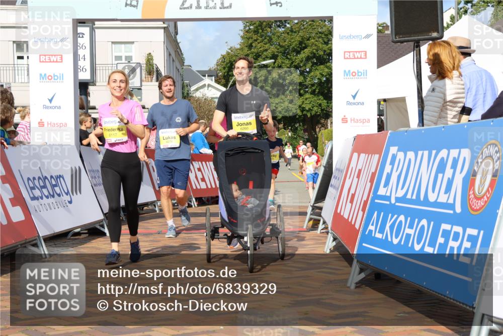 25.08.2024 - 20. Blankeneser Heldenlauf Strokosch-Dieckow http://msf.ph/oto/6839329 25.08.2024 10:29:59 Ziel 6117, 6260, 6276, 6305, 6394, 6419, 6461, 6495 meine-sportfotos.de