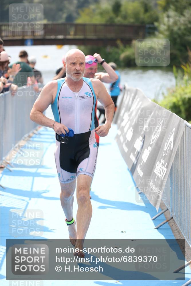 25.08.2024 - Elbe Triathlon Hamburg H.Heesch http://msf.ph/oto/6839370 25.08.2024 14:05:42 Schwimmen 4, 9, 13, 15, 17, 19, 22, 29 meine-sportfotos.de
