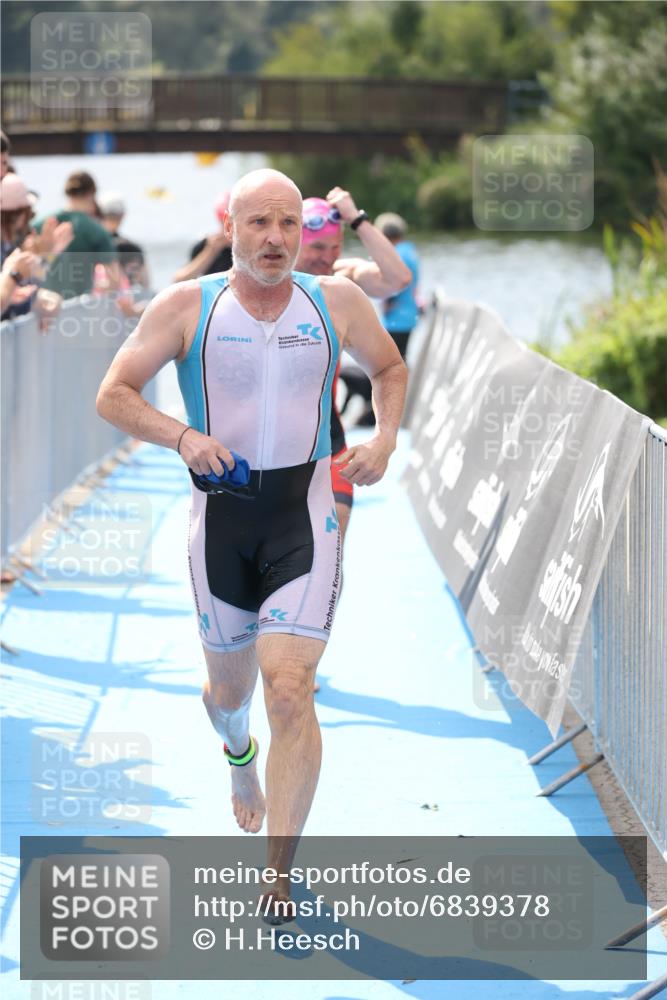 25.08.2024 - Elbe Triathlon Hamburg H.Heesch http://msf.ph/oto/6839378 25.08.2024 14:05:42 Schwimmen 4, 9, 13, 15, 17, 19, 22, 29 meine-sportfotos.de
