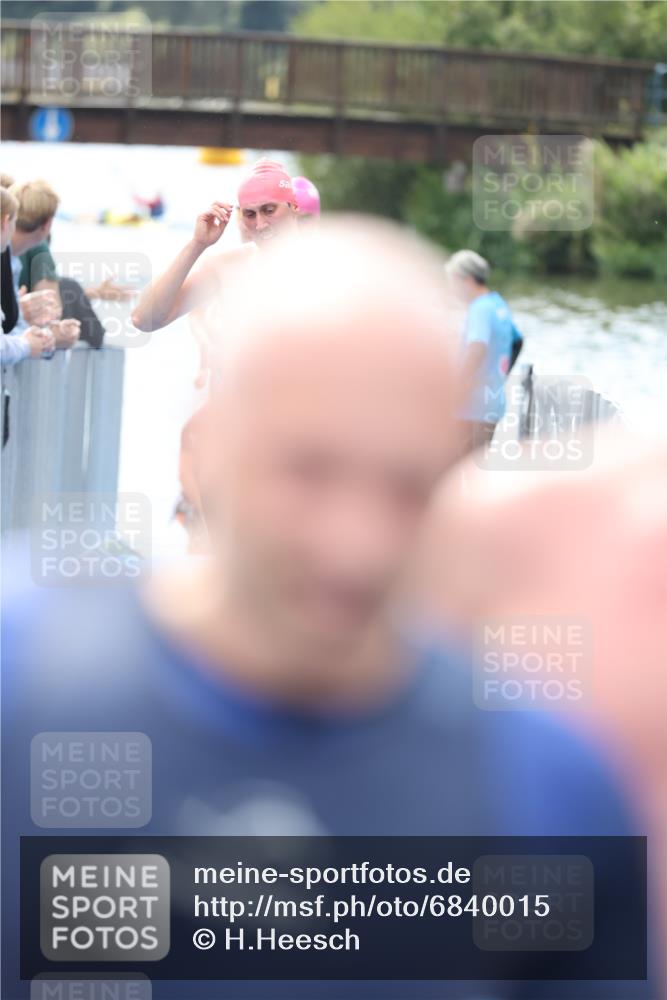 25.08.2024 - Elbe Triathlon Hamburg H.Heesch http://msf.ph/oto/6840015 25.08.2024 14:06:14 Schwimmen 6, 7, 10, 17, 18, 23, 28, 30 meine-sportfotos.de