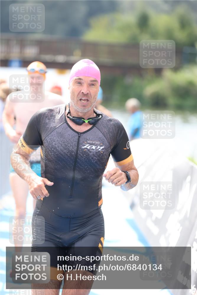 25.08.2024 - Elbe Triathlon Hamburg H.Heesch http://msf.ph/oto/6840134 25.08.2024 14:06:18 Schwimmen 6, 7, 10, 18, 23, 28, 30 meine-sportfotos.de