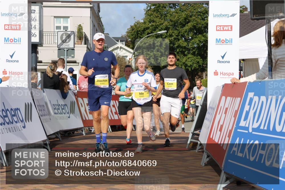 25.08.2024 - 20. Blankeneser Heldenlauf Strokosch-Dieckow http://msf.ph/oto/6840669 25.08.2024 10:30:35 Ziel 6055, 6058, 6239, 6328, 6329, 6330, 6344, 6345, 6352, 6353, 6421 meine-sportfotos.de