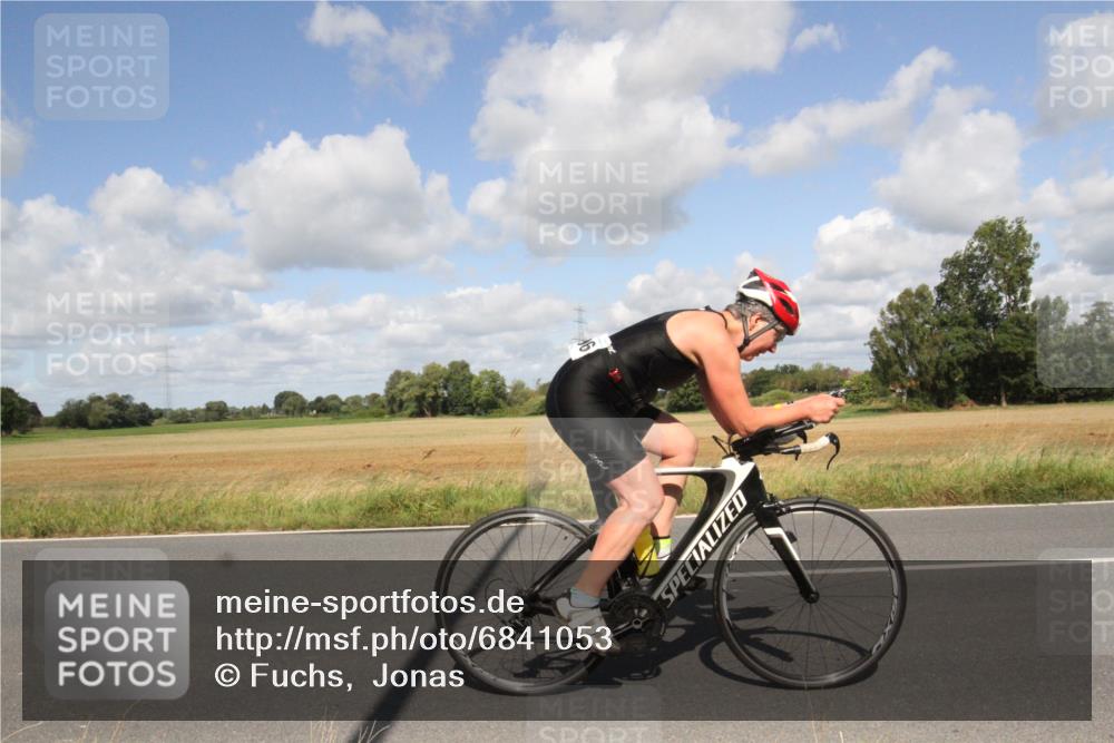 25.08.2024 - Elbe Triathlon Hamburg Fuchs,  Jonas http://msf.ph/oto/6841053 25.08.2024 11:13:06 Radfahren 1596, 1552 meine-sportfotos.de