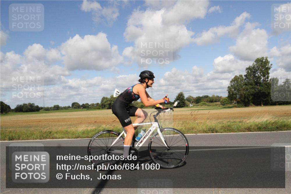 25.08.2024 - Elbe Triathlon Hamburg Fuchs,  Jonas http://msf.ph/oto/6841060 25.08.2024 11:13:08 Radfahren 1596, 1552 meine-sportfotos.de