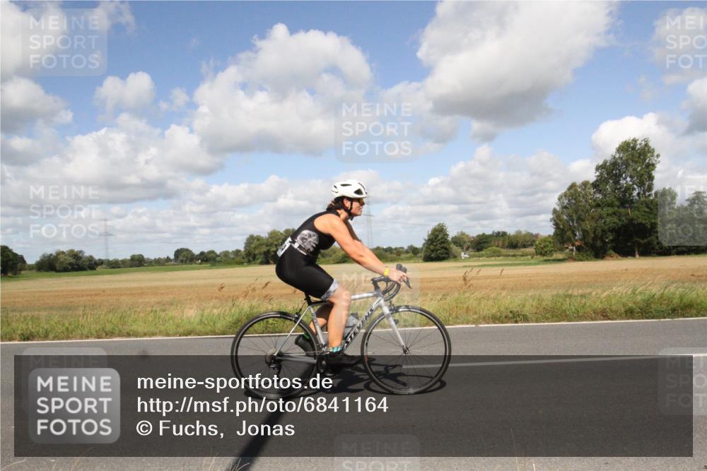 25.08.2024 - Elbe Triathlon Hamburg Fuchs,  Jonas http://msf.ph/oto/6841164 25.08.2024 11:14:40 Radfahren 1478, 1631, 1524, 1643 meine-sportfotos.de