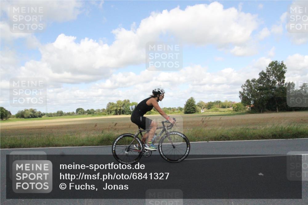 25.08.2024 - Elbe Triathlon Hamburg Fuchs,  Jonas http://msf.ph/oto/6841327 25.08.2024 11:17:07 Radfahren 1714, 1658, 1580 meine-sportfotos.de